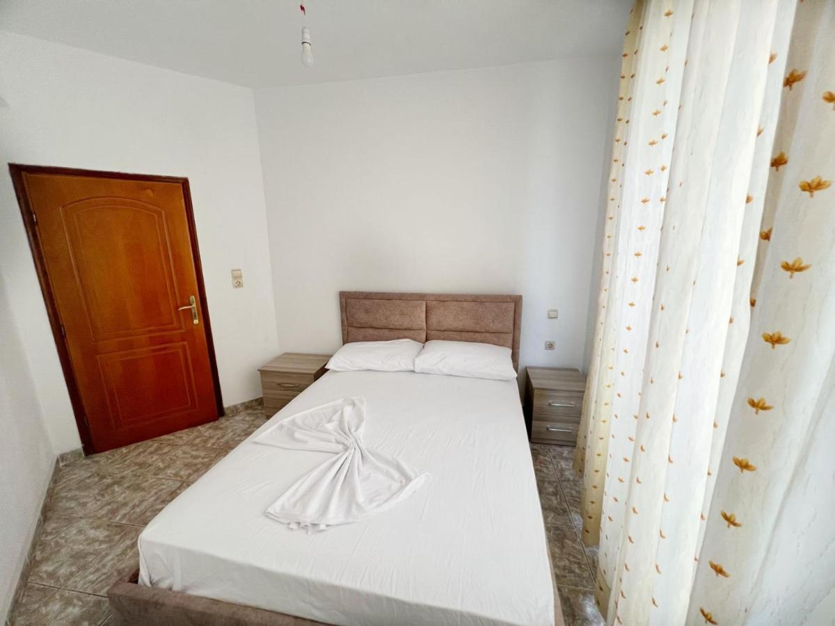 Alex Apartments Саранде Екстериор снимка
