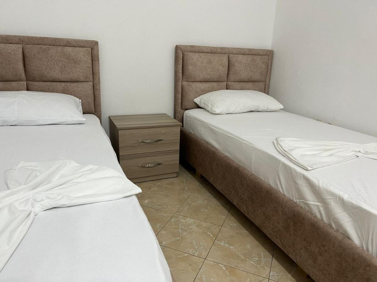 Alex Apartments Саранде Екстериор снимка