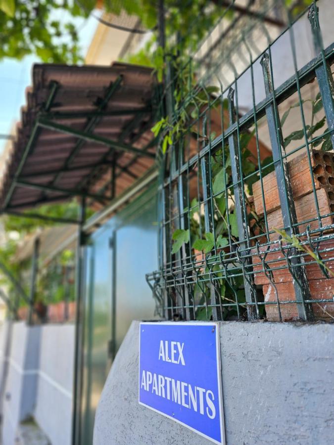 Alex Apartments Саранде Екстериор снимка