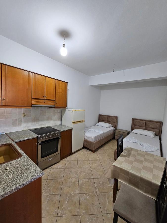 Alex Apartments Саранде Екстериор снимка