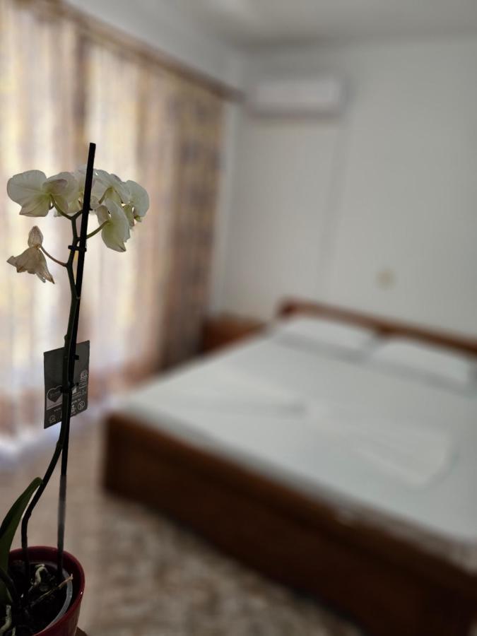 Alex Apartments Саранде Екстериор снимка