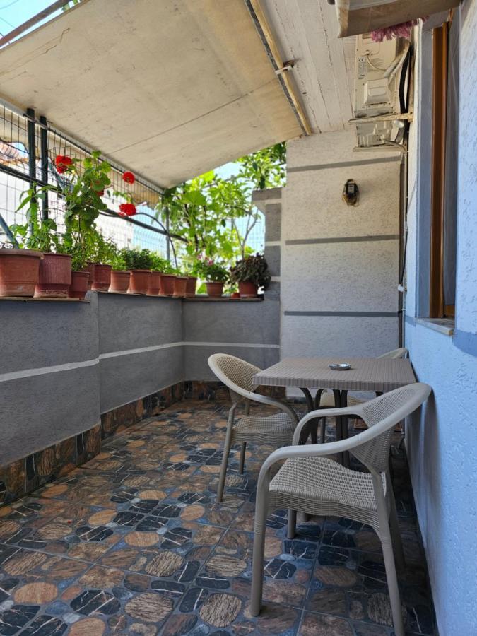 Alex Apartments Саранде Екстериор снимка