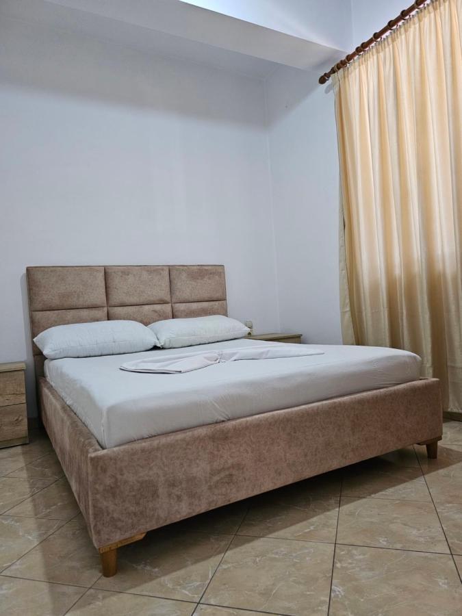 Alex Apartments Саранде Екстериор снимка