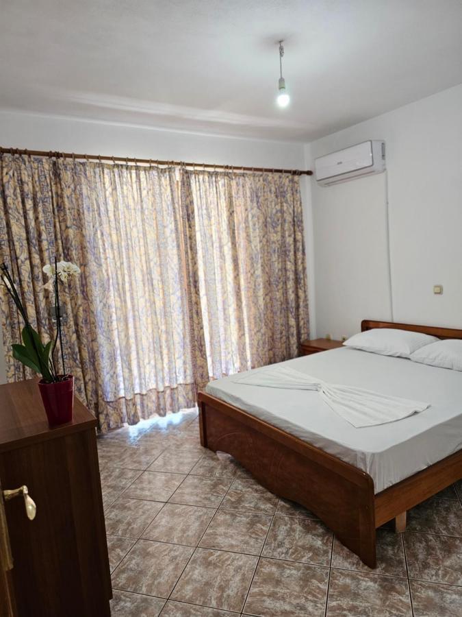 Alex Apartments Саранде Екстериор снимка
