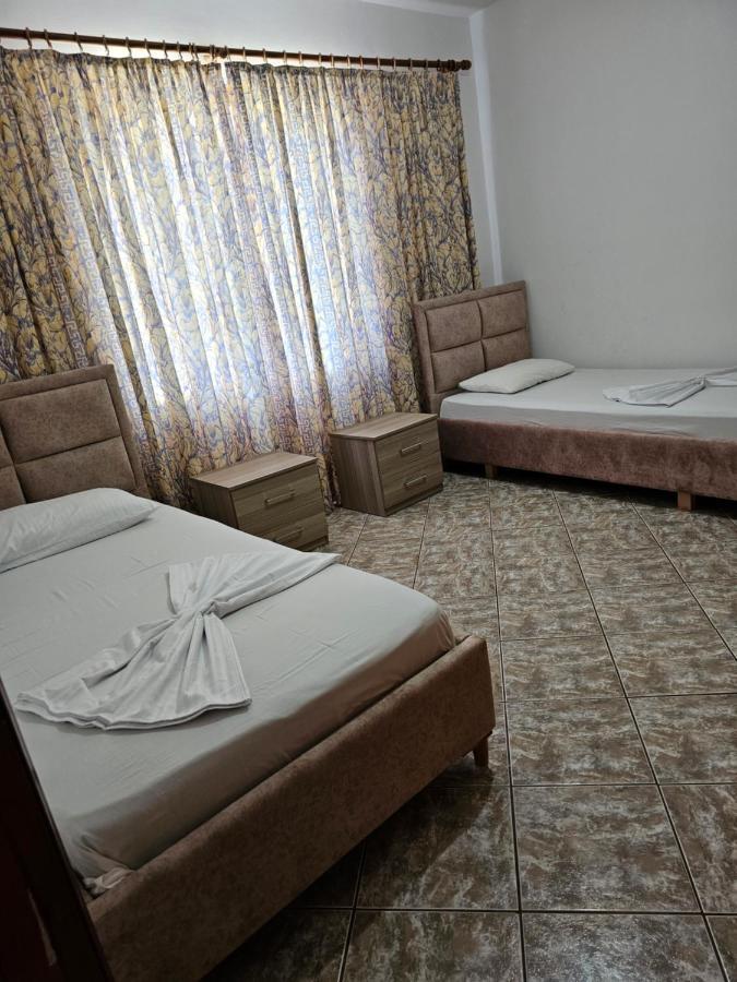 Alex Apartments Саранде Екстериор снимка