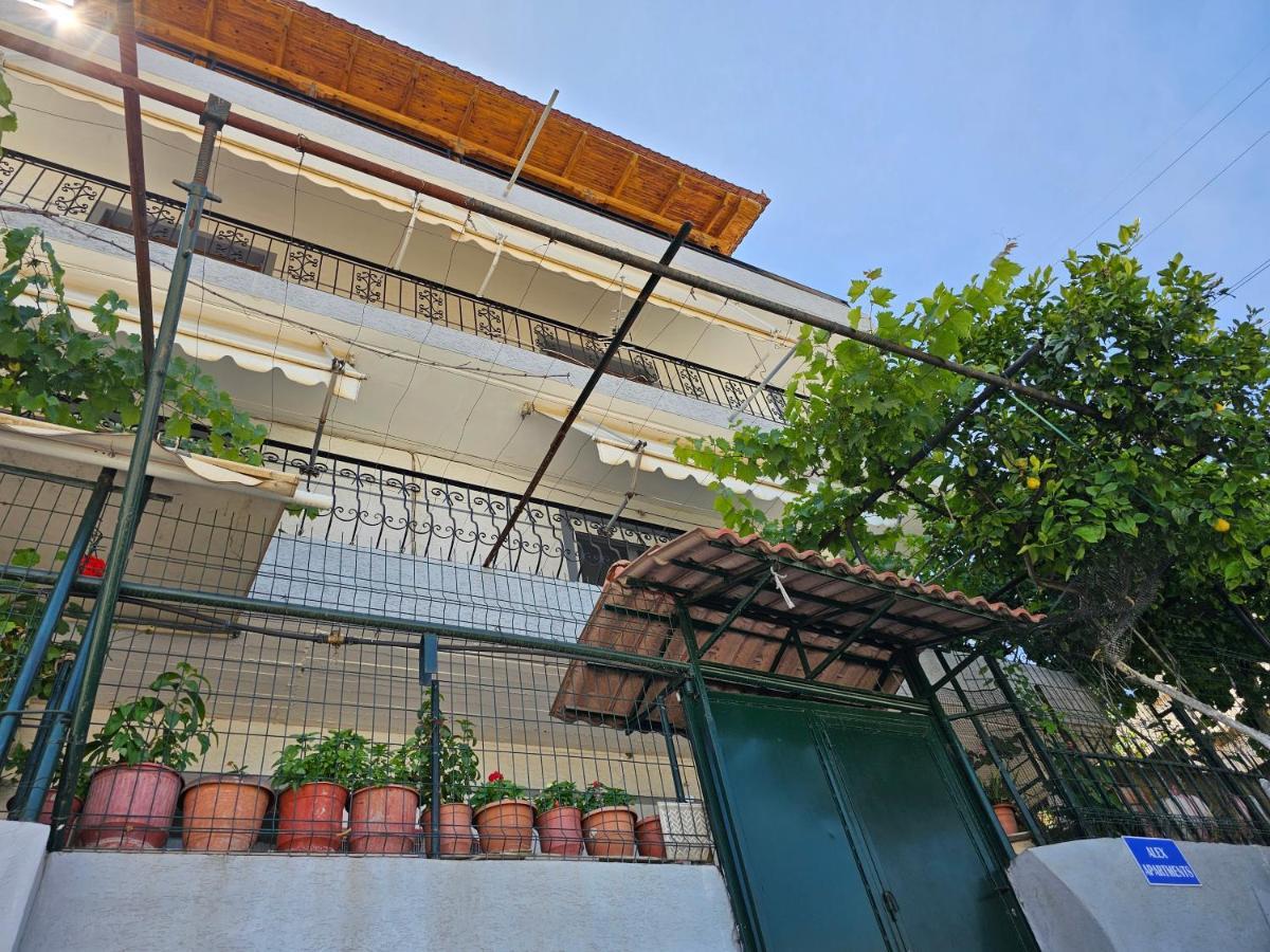 Alex Apartments Саранде Екстериор снимка