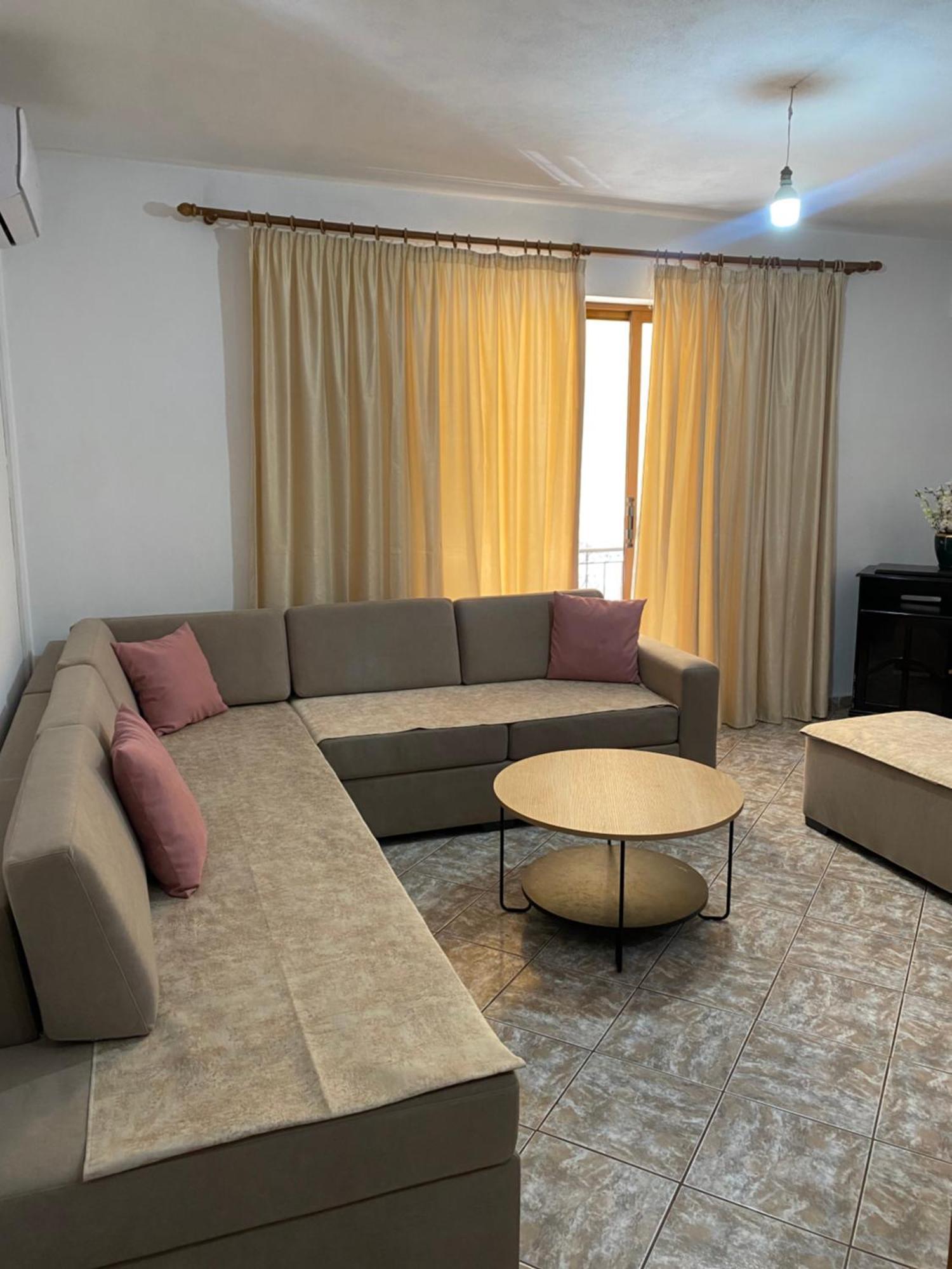Alex Apartments Саранде Екстериор снимка